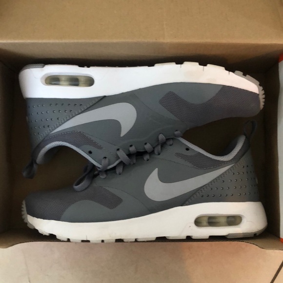 Grey Nike Thea Air Max Womens size 6 - Picture 1 of 2